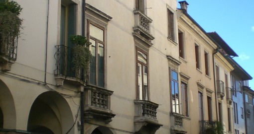 Lavori di restauro e ristrutturazione di un edificio storico della fine del ‘700 con vincolo storico a Vicenza